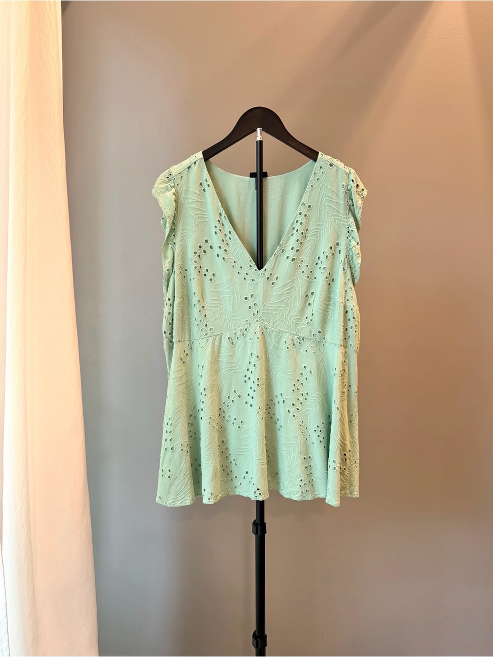 Torrid Eyelet Lined Babydoll Top Plus Size 3 Coquette Cottagecore Boho Chic Sage